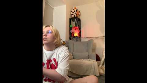 Media: radiants_two Stripchat 2023-10-27 21:08:00