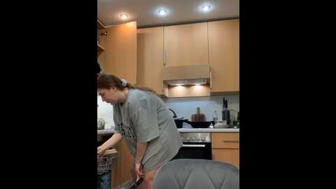 Media: radiants_two Stripchat 2023-10-28 17:54:00