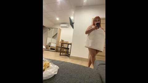 Media: sweetladyn Stripchat 2023-10-28 16:39:00
