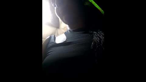 Media: sweetsinkim Stripchat 2023-10-28 21:25:00