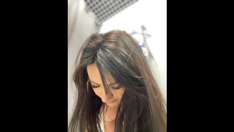 Media: wet__bunny Stripchat 2023-10-28 13:15:00