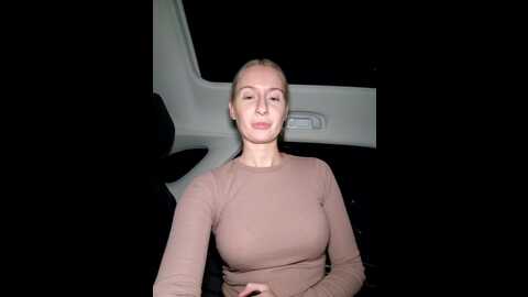 Media: cutieemy Stripchat 2023-10-29 17:54:00