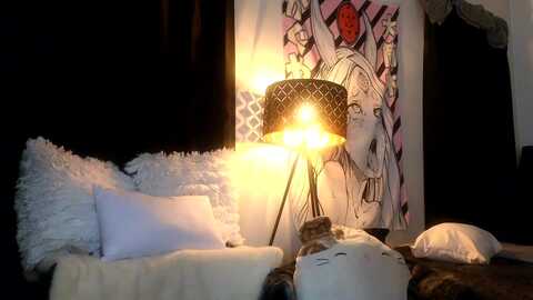 kimmiakiss22 @ stripchat on 20231029