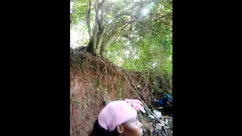 Media: rediant_two256 Stripchat 2023-10-29 12:38:00