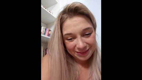 Media: cherryauroraa Stripchat 2023-10-30 20:18:00