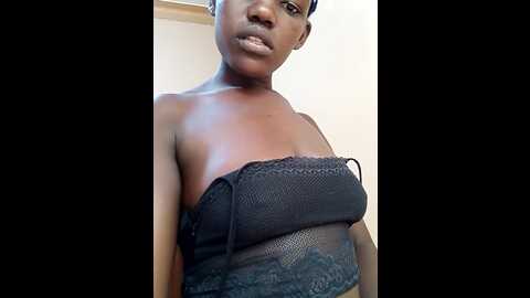 Media: holygrail001 Stripchat 2023-10-30 07:11:00