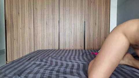 Media: kiera_thomas Stripchat 2023-10-30 06:28:00