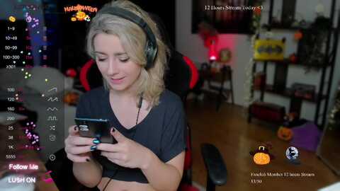 Media: lisaonthemoon Stripchat 2023-10-30 14:36:00