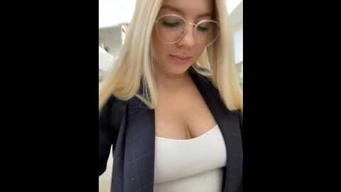 Media: newlale Stripchat 2023-10-30 06:29:00
