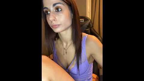 Media: sarahqueen001 Stripchat 2023-10-29 23:08:00
