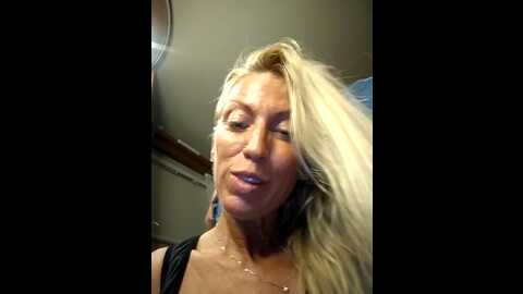 Media: weloveblue Stripchat 2023-10-30 22:13:00