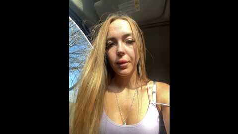 Media: with_love_olivia_ Stripchat 2023-10-30 11:16:00