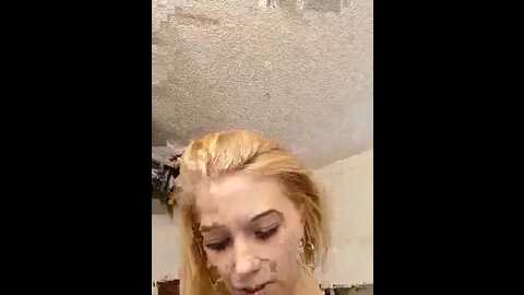 badgirl25sexy @ stripchat on 20231031