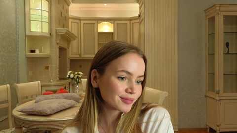 Media: sarahbirch Stripchat 2023-10-31 10:20:00