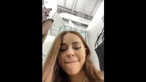 Media: angelinateller Stripchat 2023-11-01 05:57:00