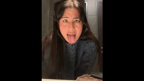 Media: clairewntr Stripchat 2023-11-01 22:04:00