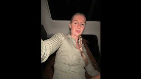 Media: cutieemy Stripchat 2023-11-01 17:35:00