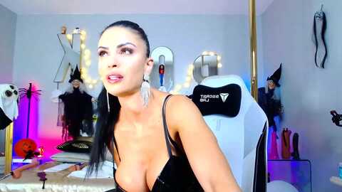 Media: helena_karel Stripchat 2023-11-01 20:08:00