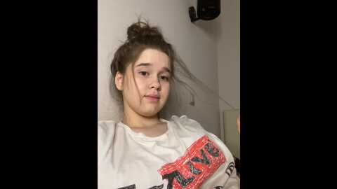 Media: hornygirlh Stripchat 2023-11-01 16:57:00