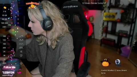 Media: lisaonthemoon Stripchat 2023-11-01 19:23:00