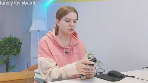 Media: lovlybambi Stripchat 2023-11-01 15:27:00