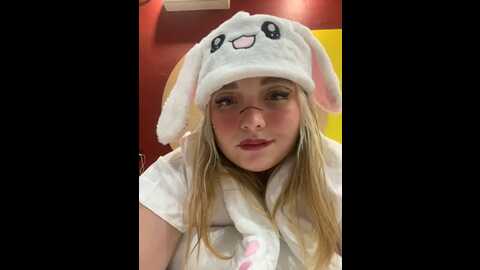 Media: sofiaadams Stripchat 2023-11-01 01:56:00