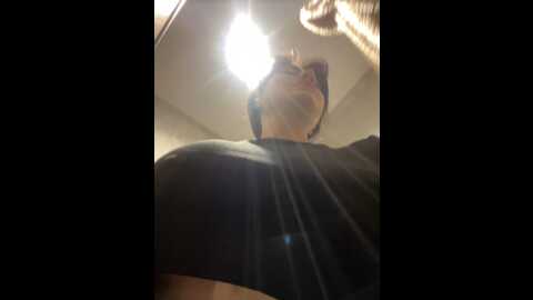 Media: wet__bunny Stripchat 2023-11-01 13:14:00