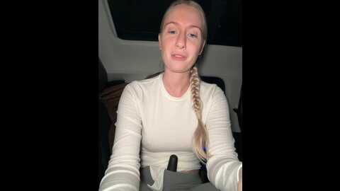 Media: cutieemy Stripchat 2023-11-02 18:30:00