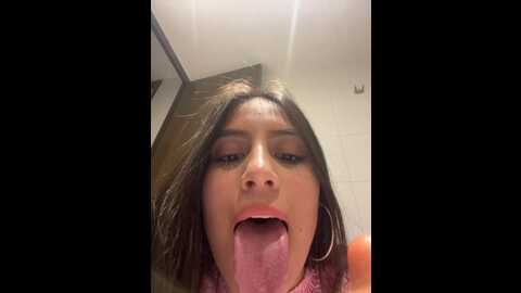 Media: miss_madie Stripchat 2023-11-02 04:39:00