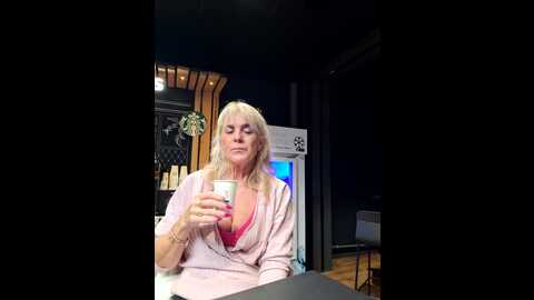 Media: nathotsexy1 Stripchat 2023-11-02 10:30:00