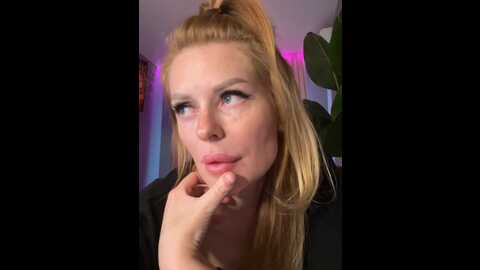 playfulltime_ @ stripchat on 20231102