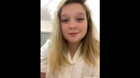 Media: sofiaadams Stripchat 2023-11-02 05:12:00