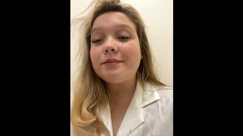 Media: sofiaadams Stripchat 2023-11-02 06:56:00