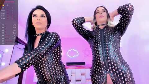 Media: alessia_and_valeria Stripchat 2023-11-03 13:48:00