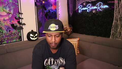 Media: boomboomr00m Stripchat 2023-11-03 00:27:00
