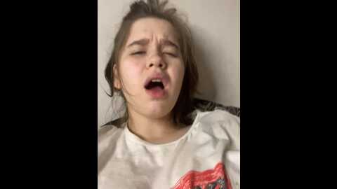 Media: hornygirlh Stripchat 2023-11-03 20:57:00
