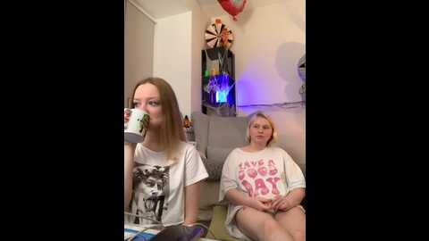 Media: radiants_two Stripchat 2023-11-03 04:04:00