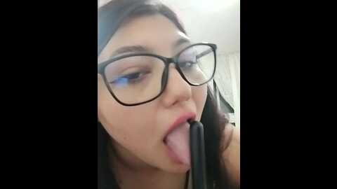 rossee19 @ stripchat on 20231103