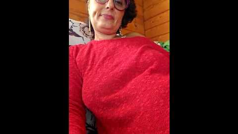 seductivemora @ stripchat on 20231103