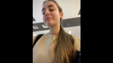 Media: snow_ma1den Stripchat 2023-11-03 12:45:00