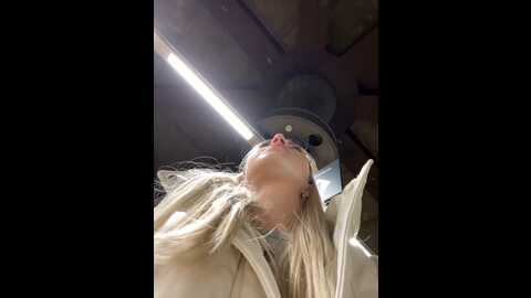Media: streetdoll Stripchat 2023-11-03 14:58:00