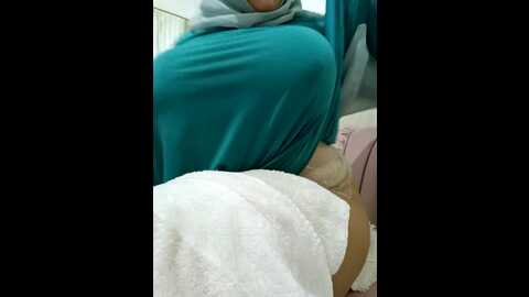 Media: amalarabic Stripchat 2023-11-04 17:38:00