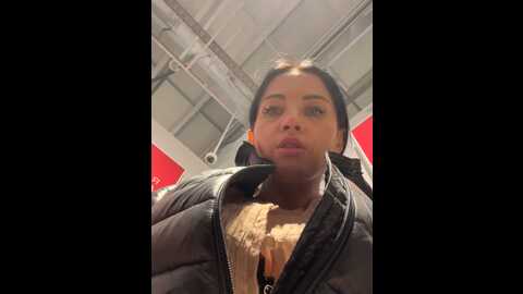 Media: crazzychicks Stripchat 2023-11-04 08:23:00
