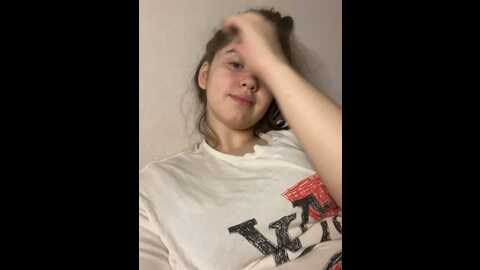 Media: hornygirlh Stripchat 2023-11-04 21:54:00