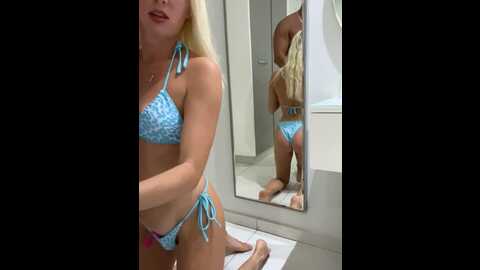 Media: luisabecker Stripchat 2023-11-04 17:24:00