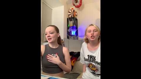 Media: radiants_two Stripchat 2023-11-04 01:24:00