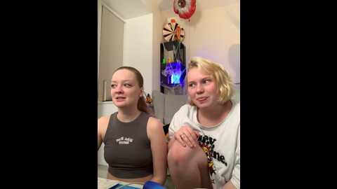 Media: radiants_two Stripchat 2023-11-04 01:28:00