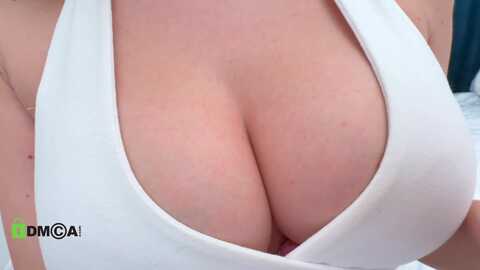Media: scarlettandtom Stripchat 2023-11-03 23:54:00