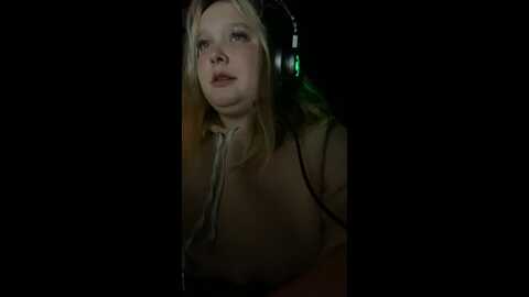 Media: sofiaadams Stripchat 2023-11-04 01:20:00