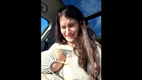 Media: tattoogirlalia Stripchat 2023-11-04 12:10:00